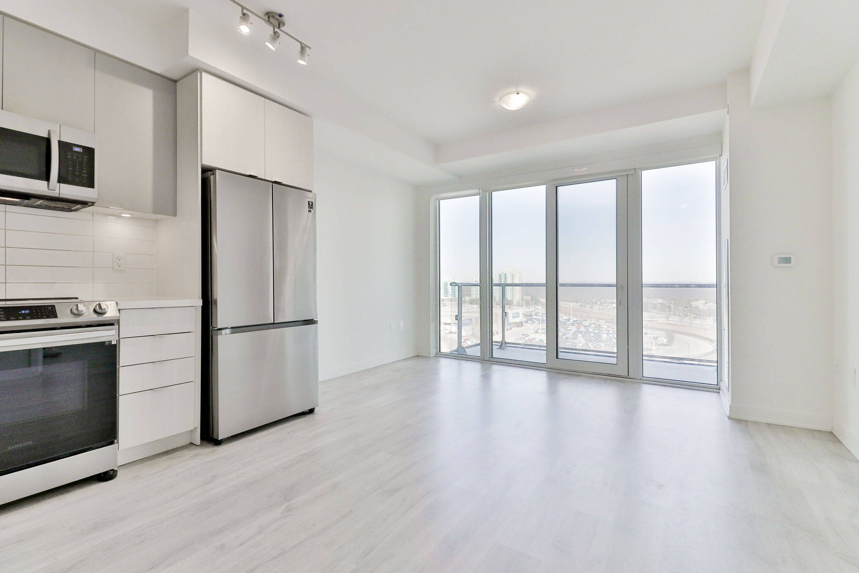 Mississauga, ON L5M 0Z7,4655 Metcalfe AVE #1003
