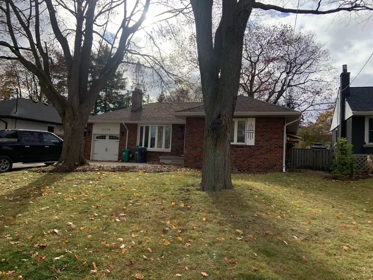 Mississauga, ON L5A 2R2,2116 Munden RD #Main