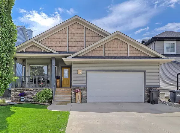 621 Hampshire WAY NE,  High River,  AB T1V 0A9