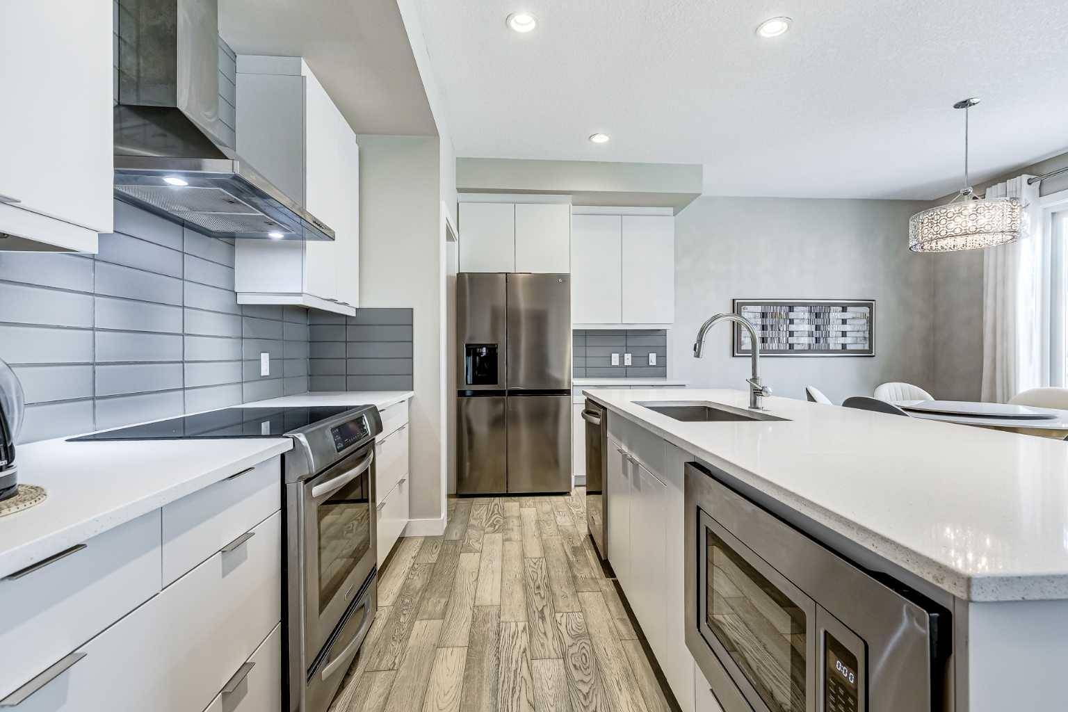 Calgary, AB T2X 0W9,103 Legacy CIR Southeast
