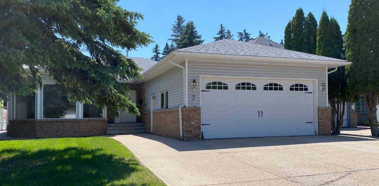7 Fairview Close East, Brooks, AB T1R0N7