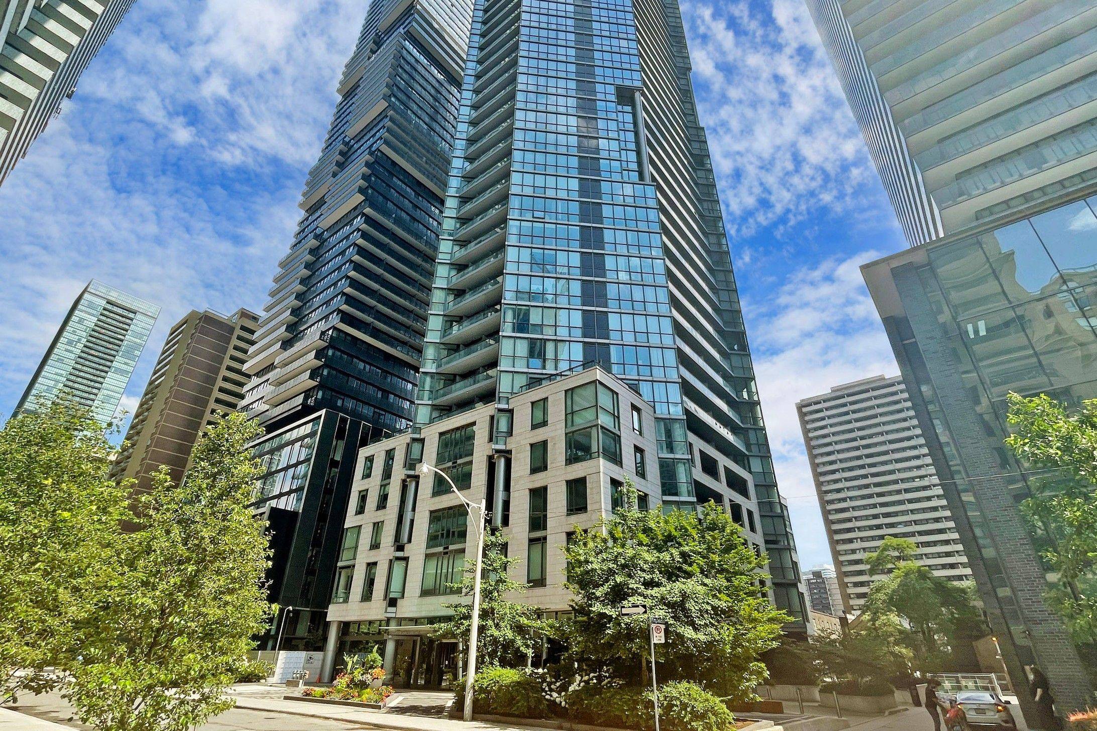 Toronto C08, ON M4Y 1S2,45 Charles ST E #2101