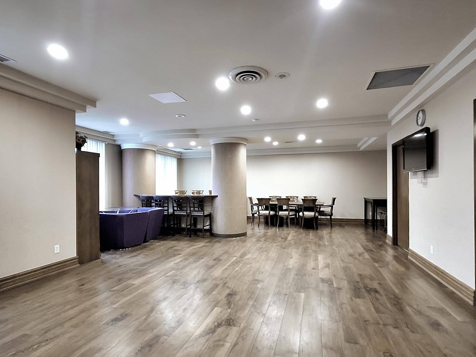Toronto C14, ON M2N 6Z7,28 Empress AVE #603