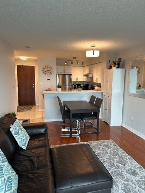 Richmond Hill, ON L4B 4T9,39 Oneida CRES #PH18