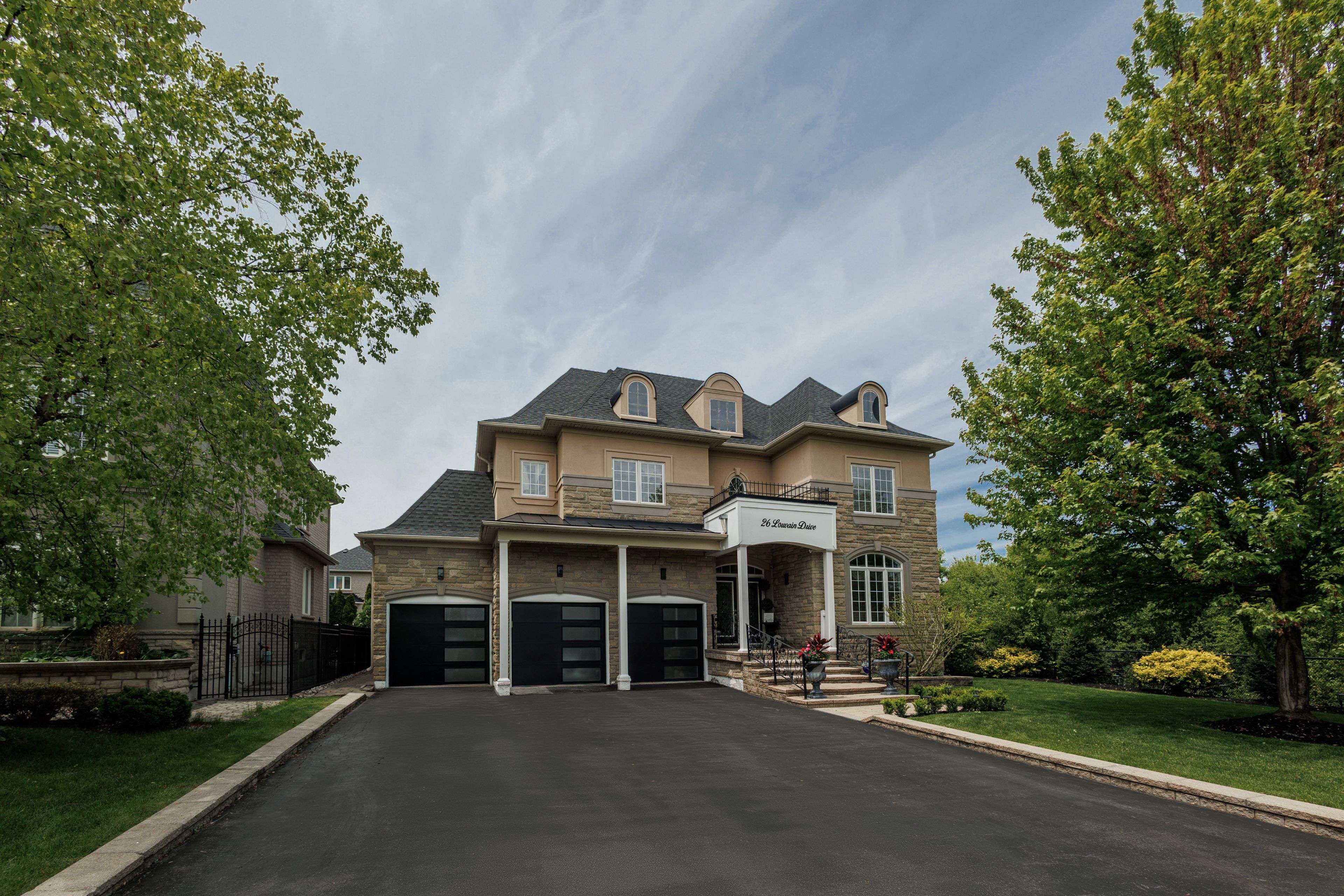 Brampton, ON L6P 1W6,26 Louvain DR