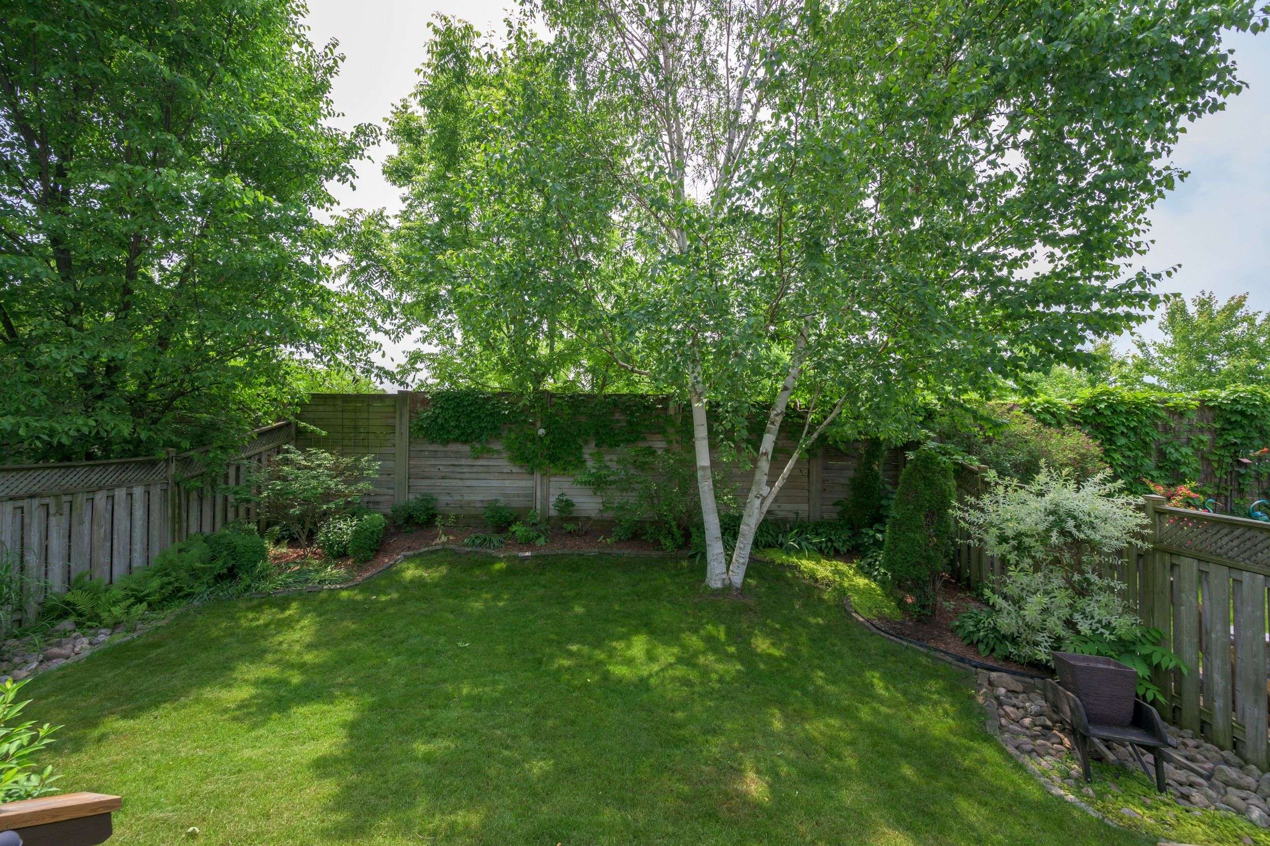 London East, ON N5Y 0A2,237 Mcmahen ST