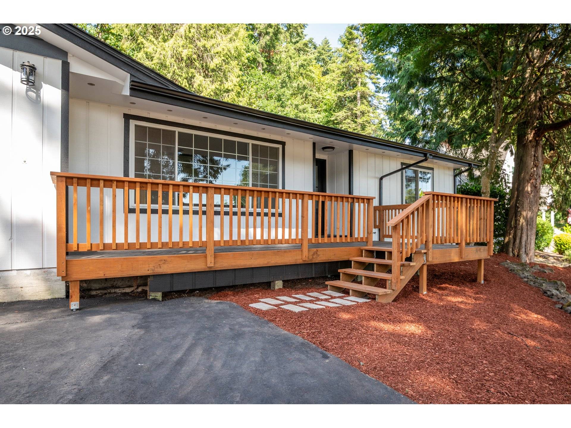 Longview, WA 98632,3212 PACIFIC WAY