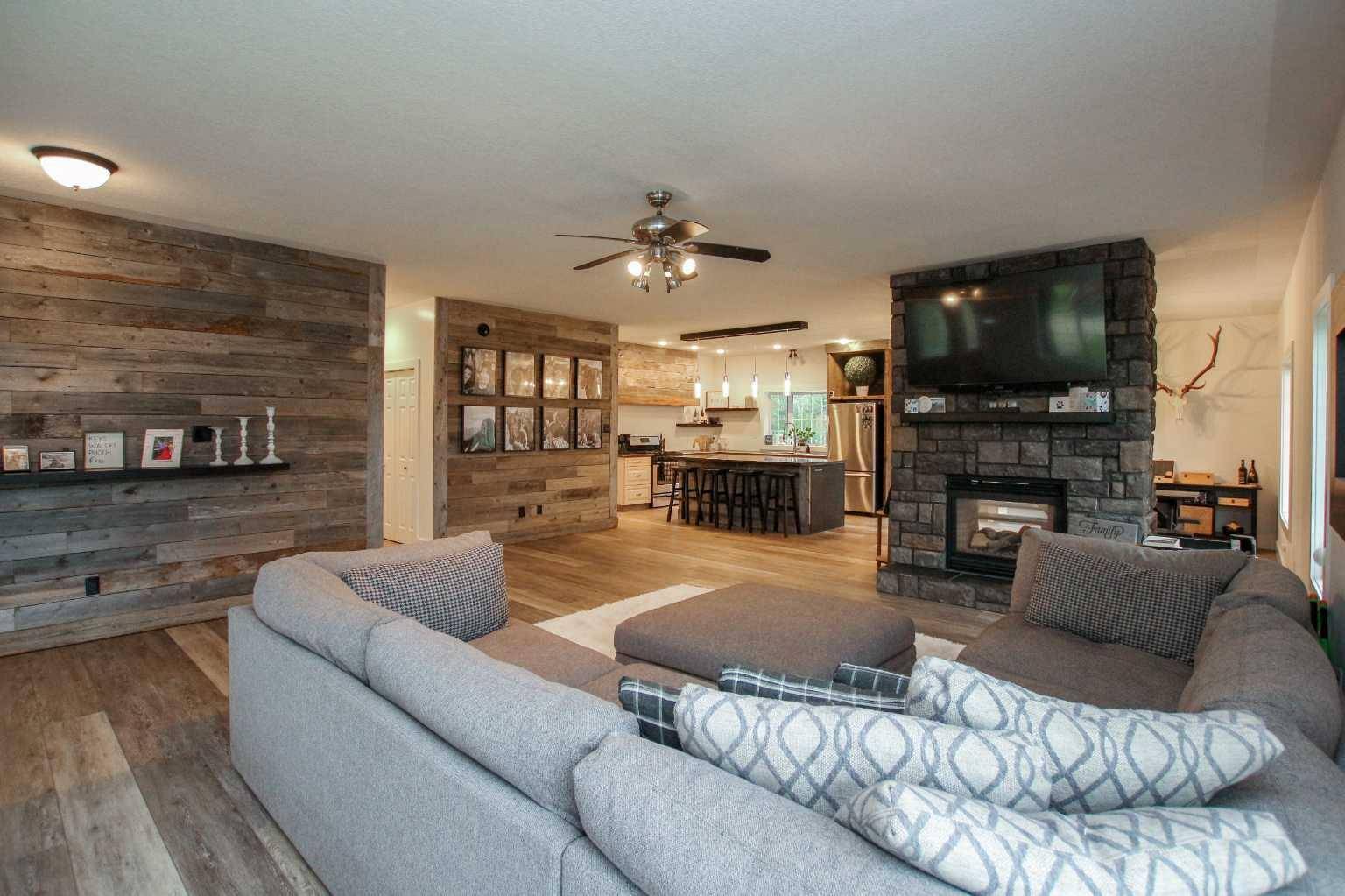 Rural Red Deer County, AB T4S 1S6,1236 Township Road 384 #201