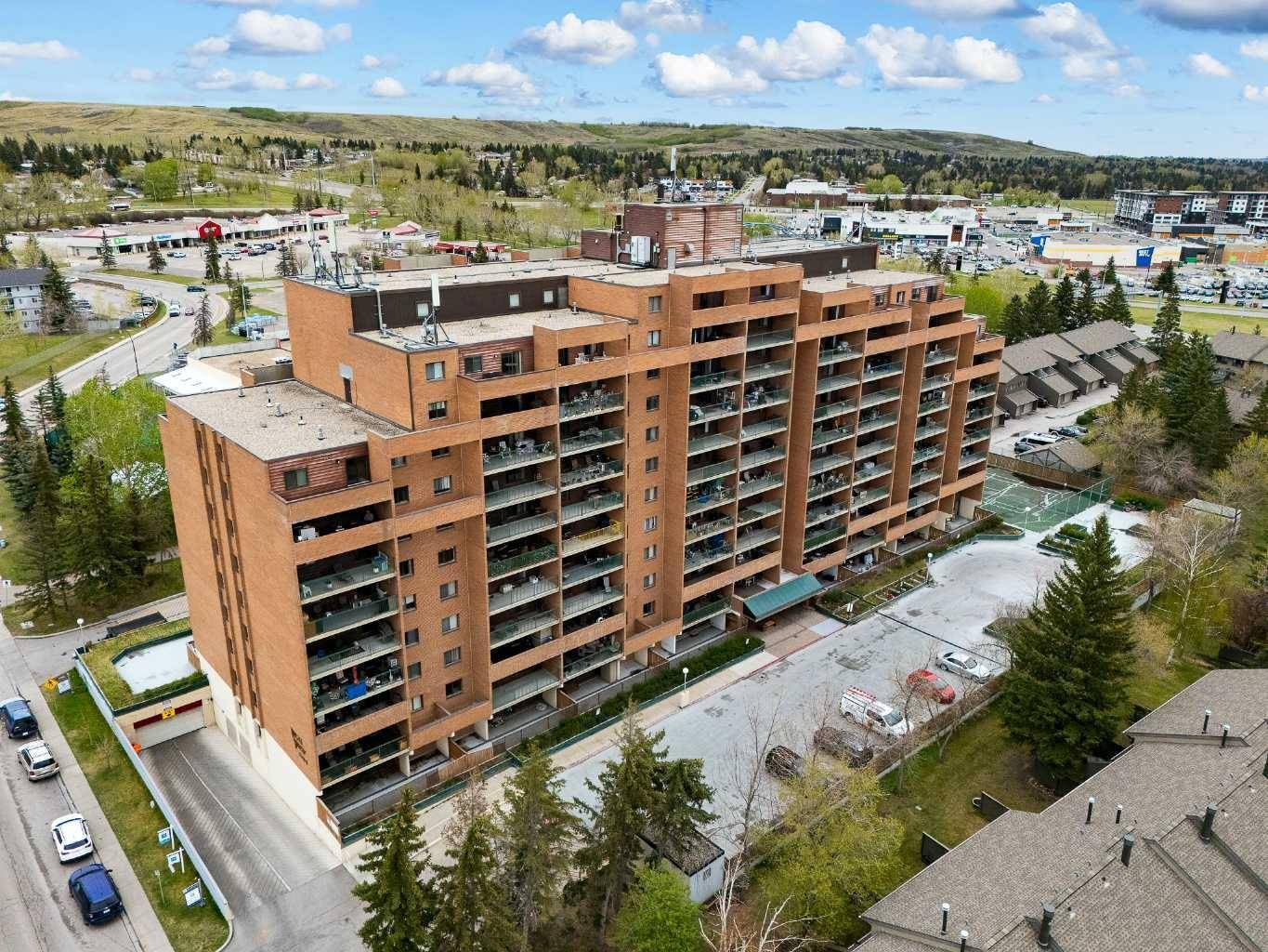 5204 Dalton DR Northwest #310, Calgary, AB T3A 3H1