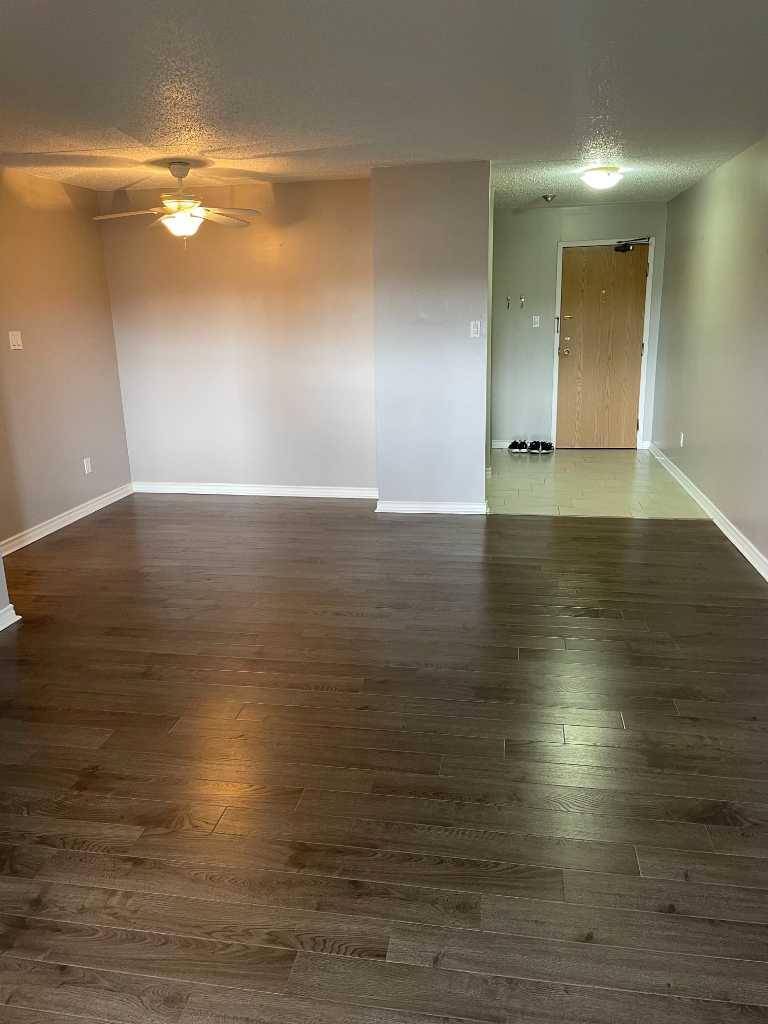 Calgary, AB T3A 3H1,5204 Dalton DR NW #310