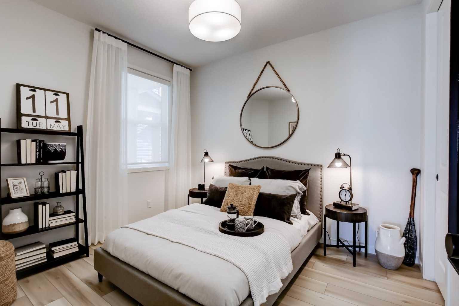Calgary, AB T3M 4B7,19841 44 ST Southeast