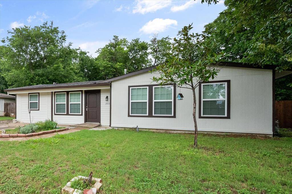 2015 Ridgeway Street, Arlington, TX 76010