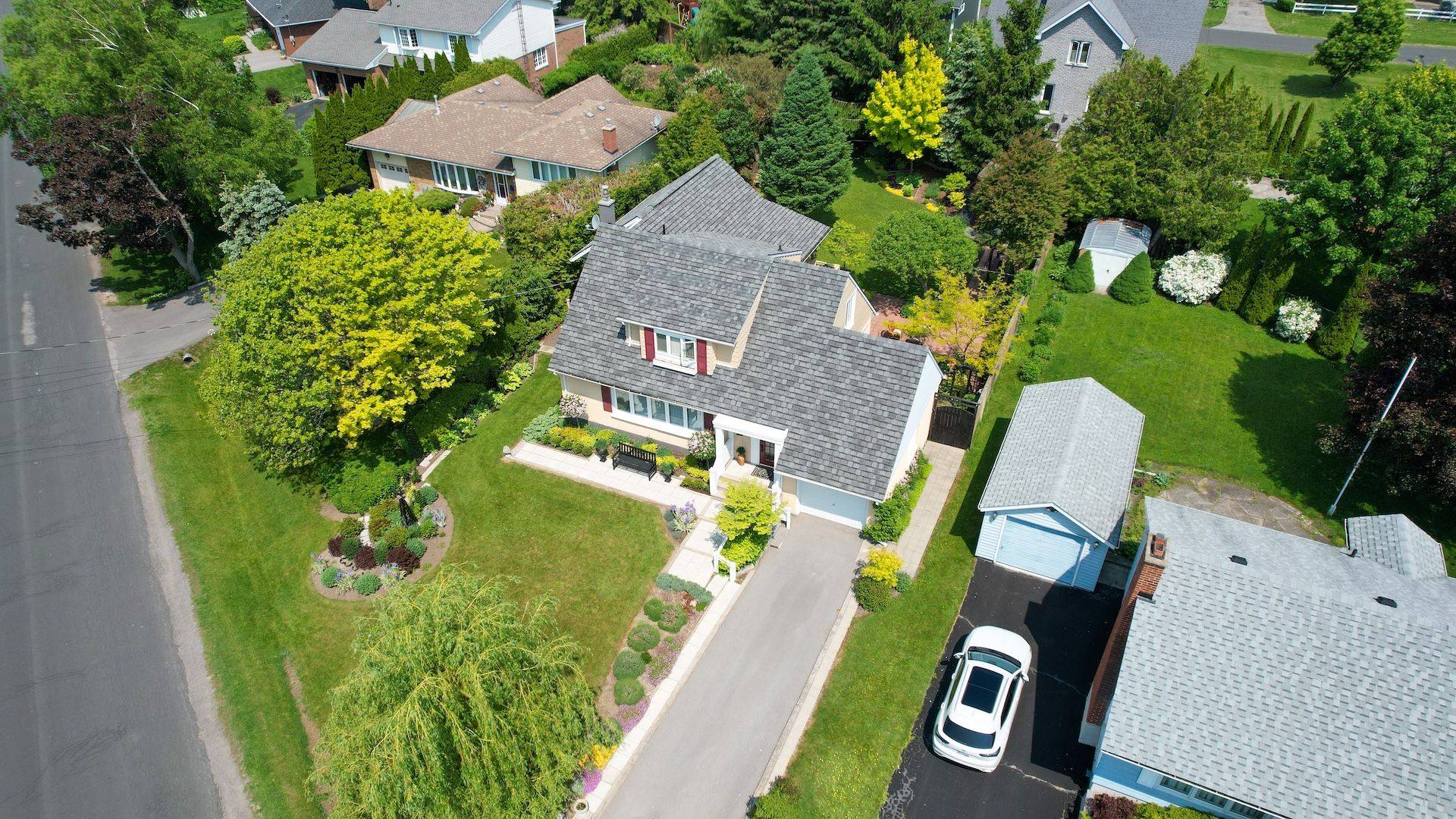 Cobourg, ON K9A 1S5,546 Lakeshore RD
