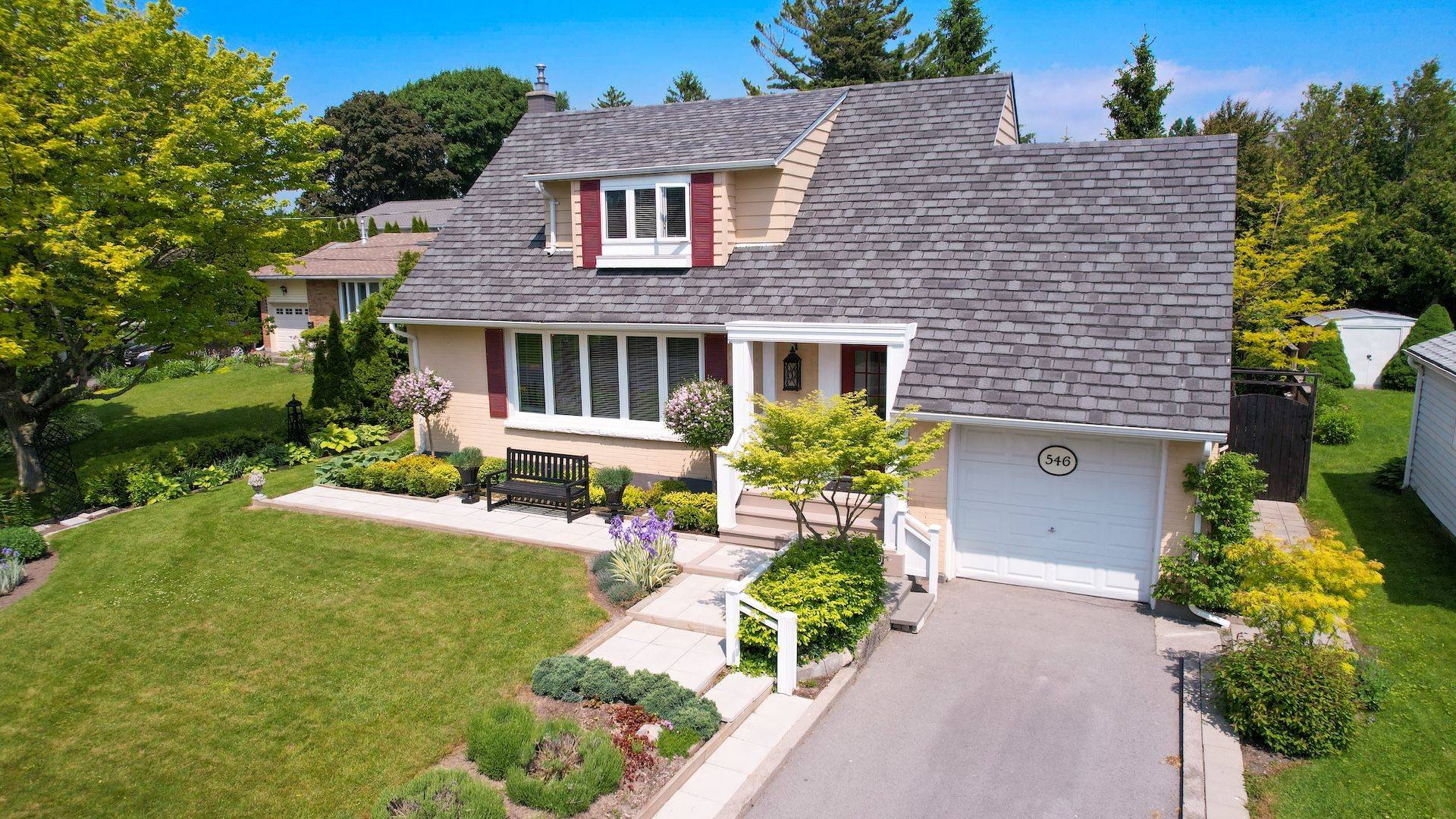 546 Lakeshore RD, Cobourg, ON K9A 1S5
