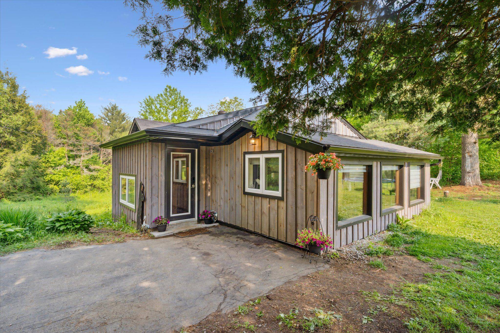 1151 Beatrice Town Line, Bracebridge, ON P1L 1X4