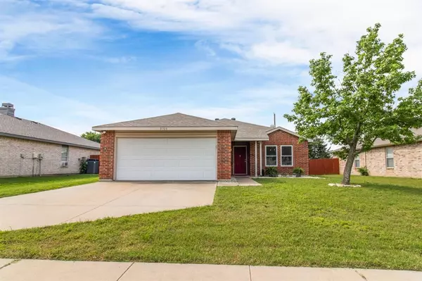 Denton, TX 76210,8308 Montecito Drive