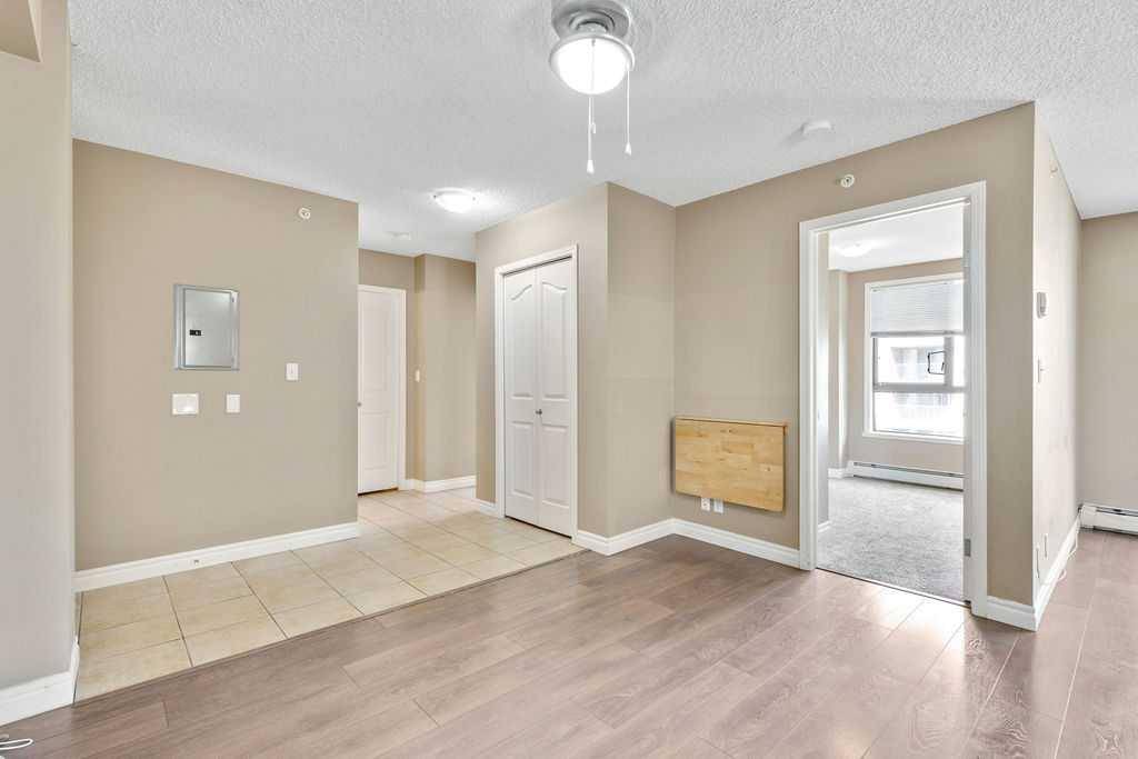 Calgary, AB T2P 5M5,1111 6 AVE SW #1618