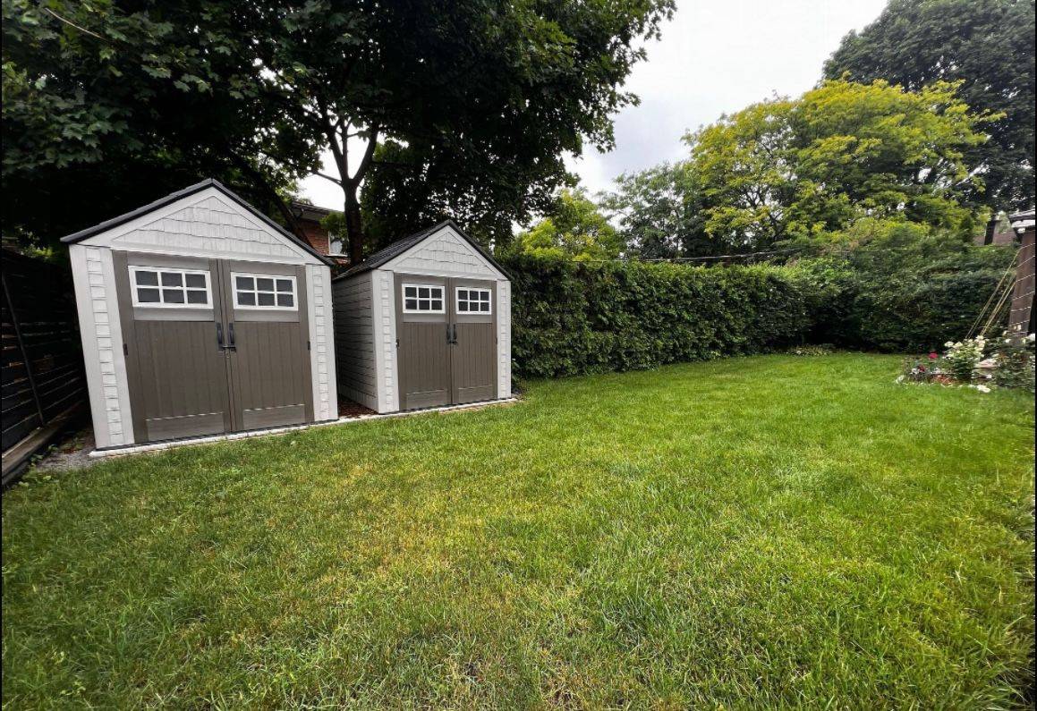 Toronto C13, ON M3A 1L1,30 Castlegrove BLVD #Upper Sunroom+Lower Level
