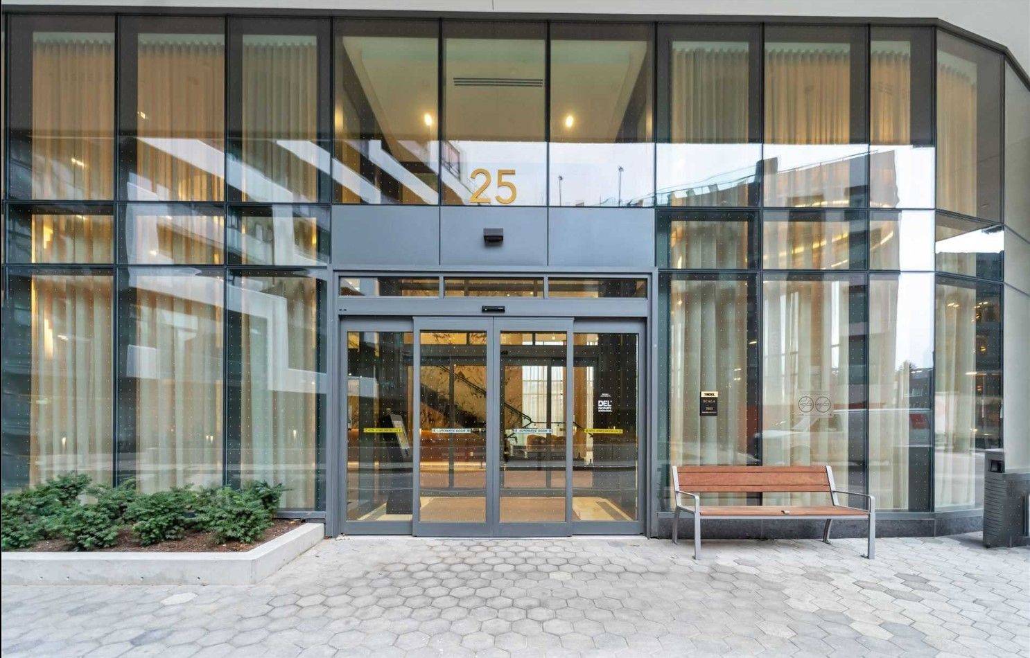 Toronto C15, ON M2J 2A8,25 Adra Grado WAY #1503