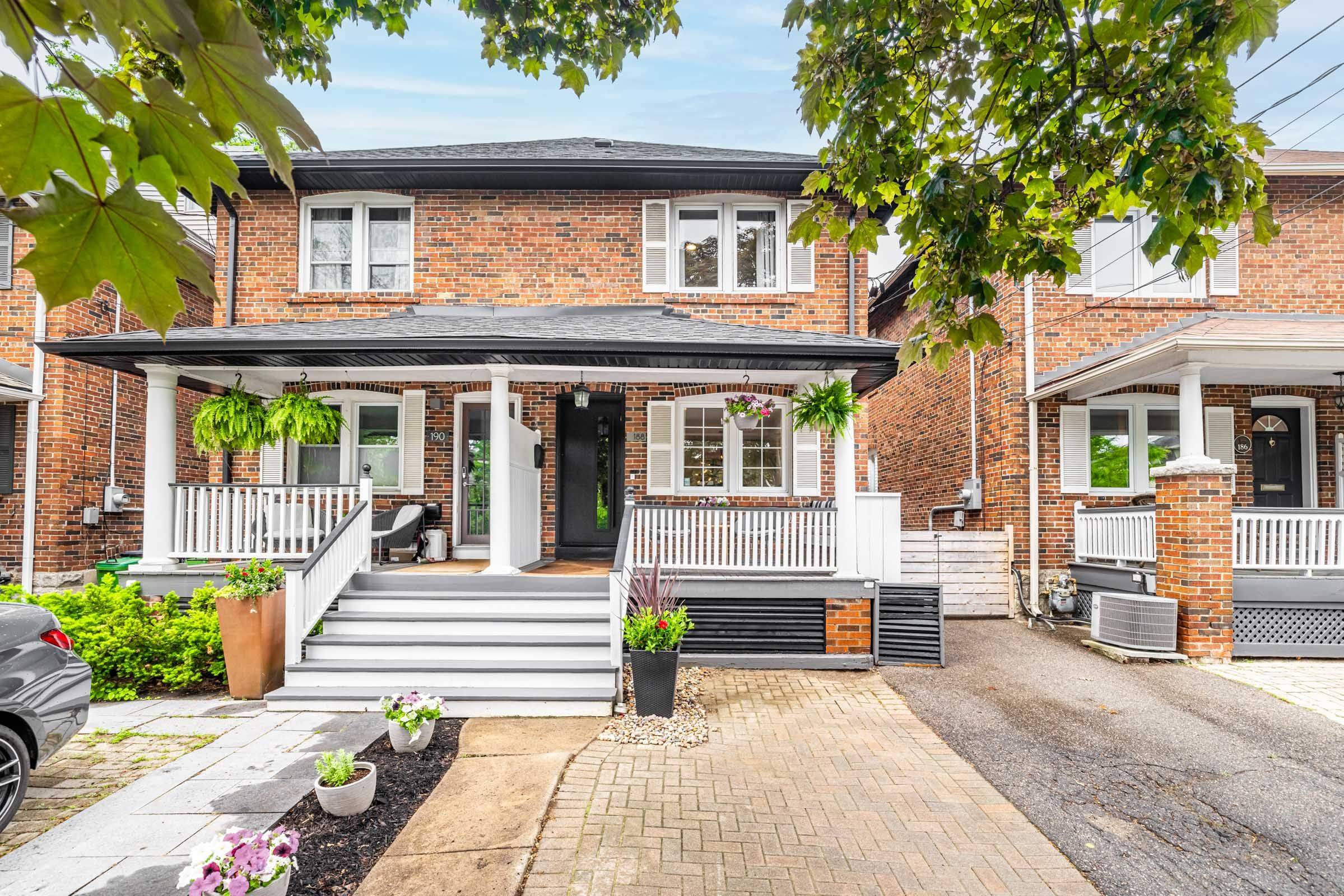 188 Fairlawn AVE, Toronto C04, ON M5M 1S8