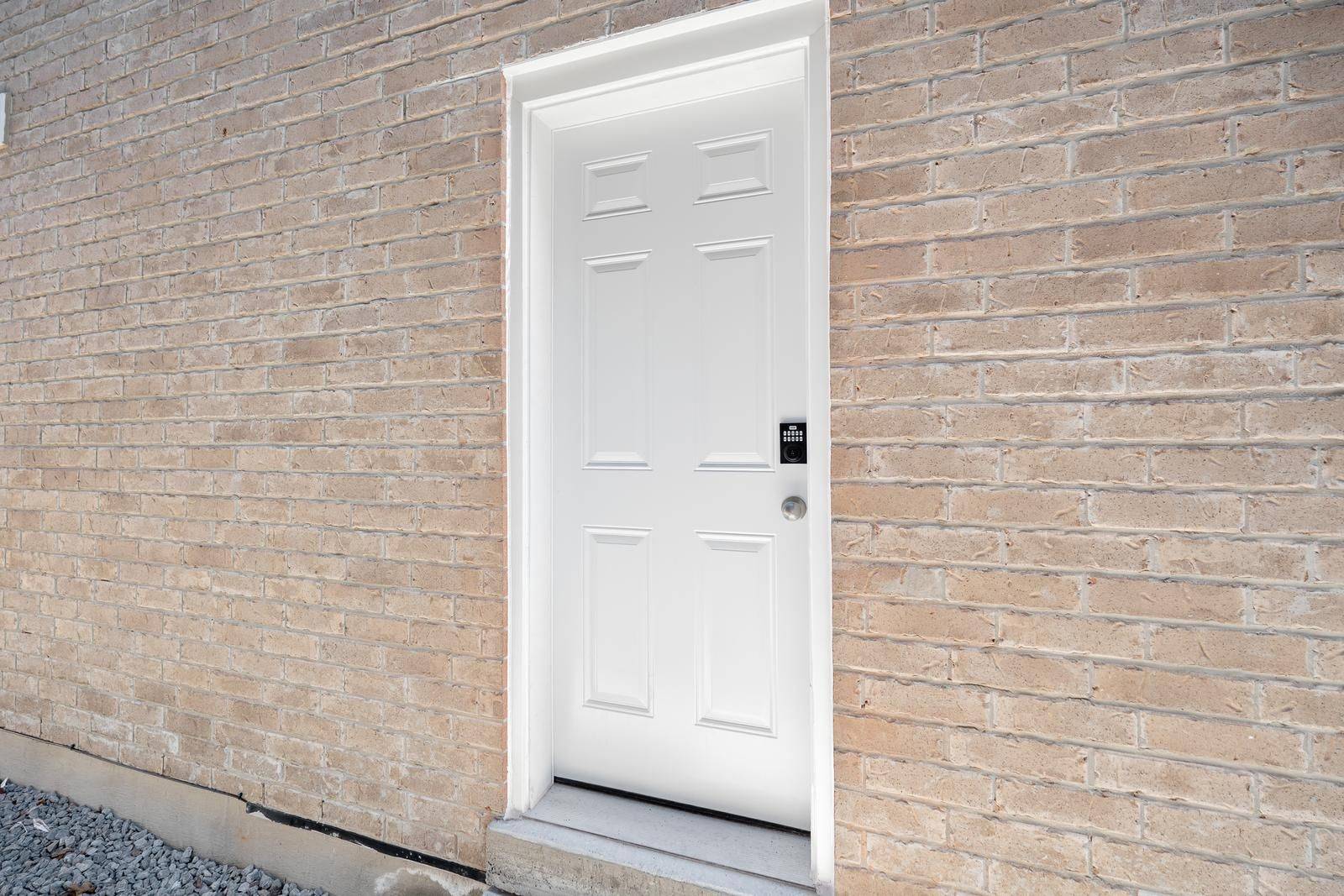 Pickering, ON L1V 2P8,1058 Cameo ST #Lower