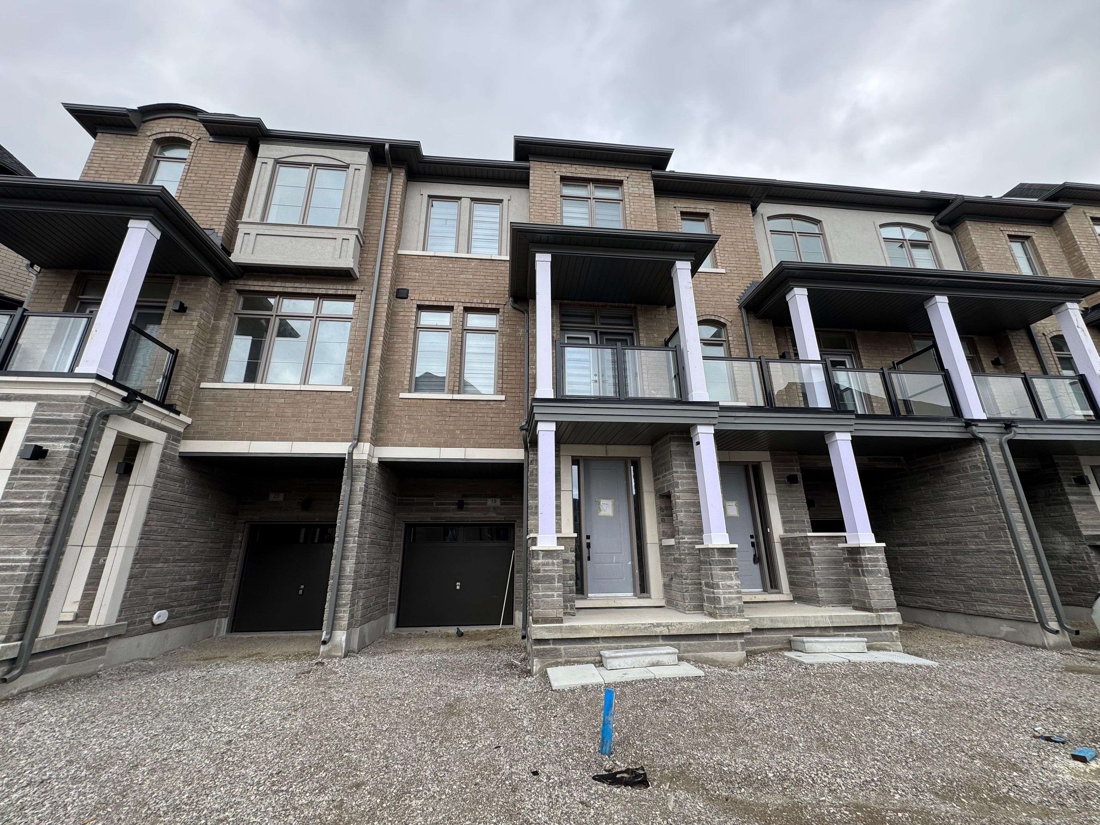 19 Archambault WAY, Vaughan, ON L4H 5G4