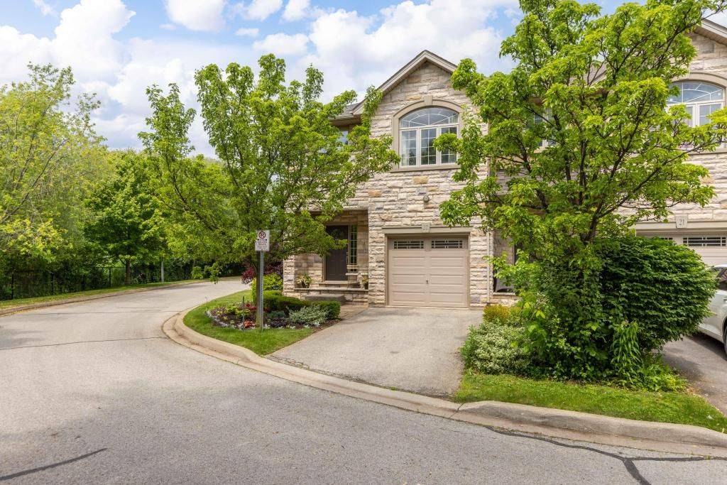 2282 Orchard RD #20, Burlington, ON L7L 0B5