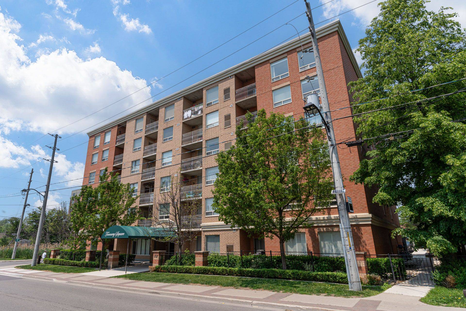32 Tannery ST #602, Mississauga, ON L5M 6T6
