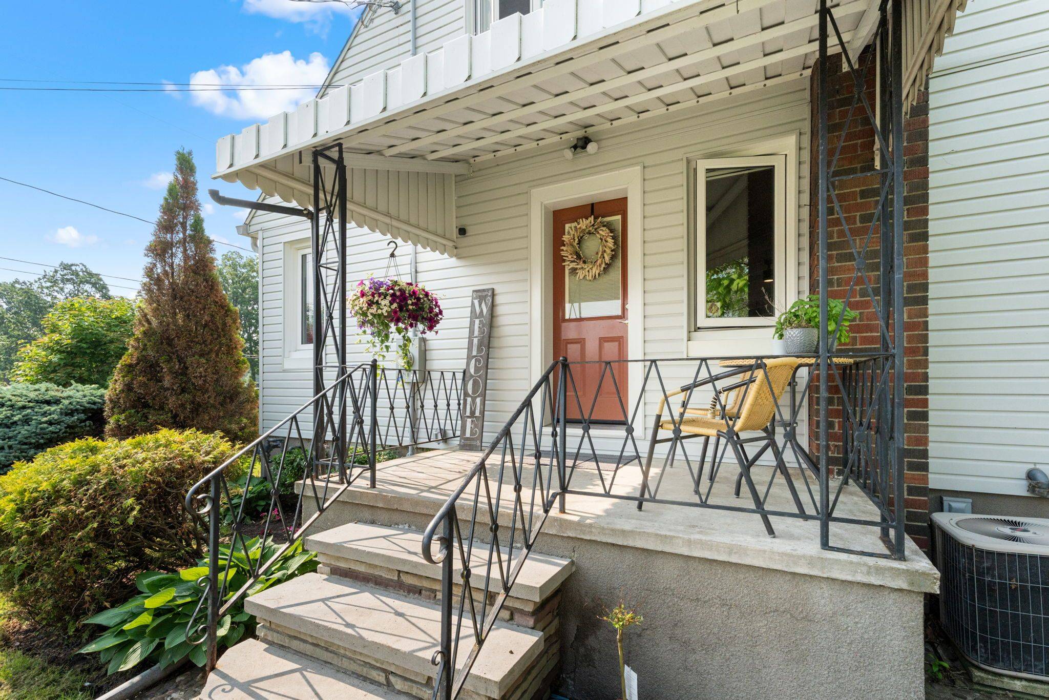 Port Colborne, ON L3K 2K2,230 Wellington ST