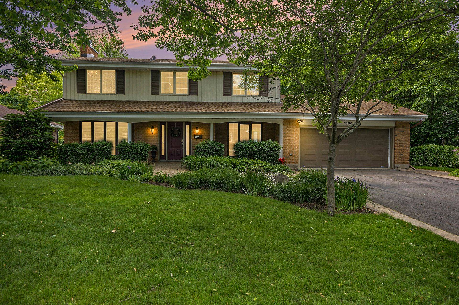 1998 Woodway AVE, Beacon Hill North - South And Area, ON K1J 7Y3