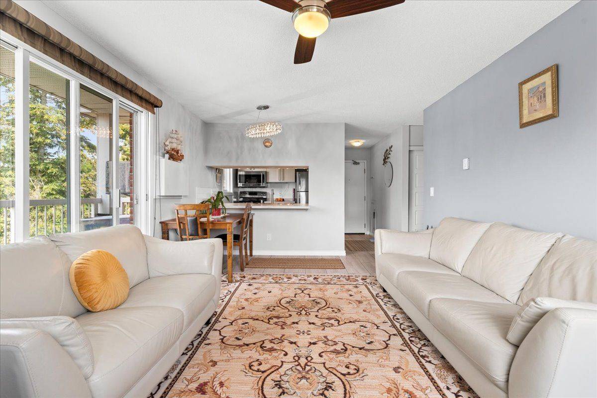 Belleville, ON K8N 5R7,175 Haig RD #307