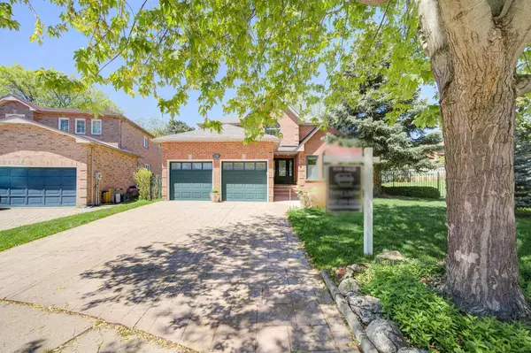 Oakville, ON L6J 7H9,2979 Sycamore ST