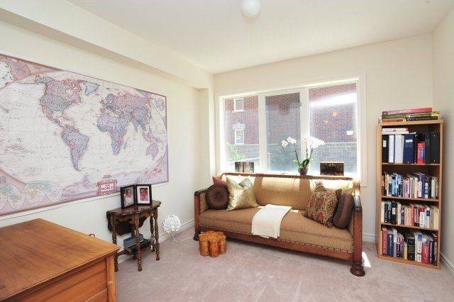 Mississauga, ON L5C 0A2,2596 Glengarry RD E #22