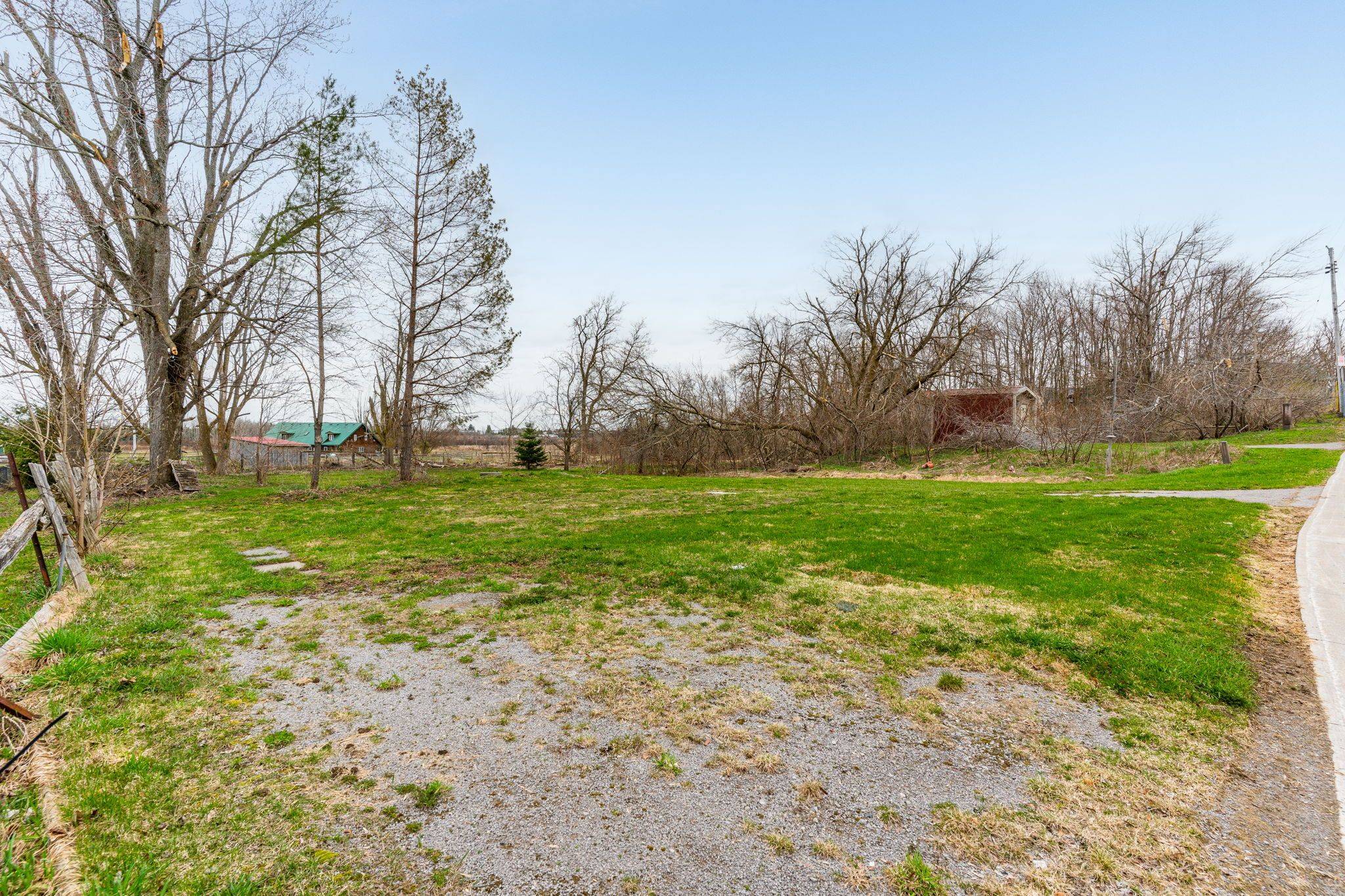 Kawartha Lakes, ON K0M 1G0,8 Long Beach RD