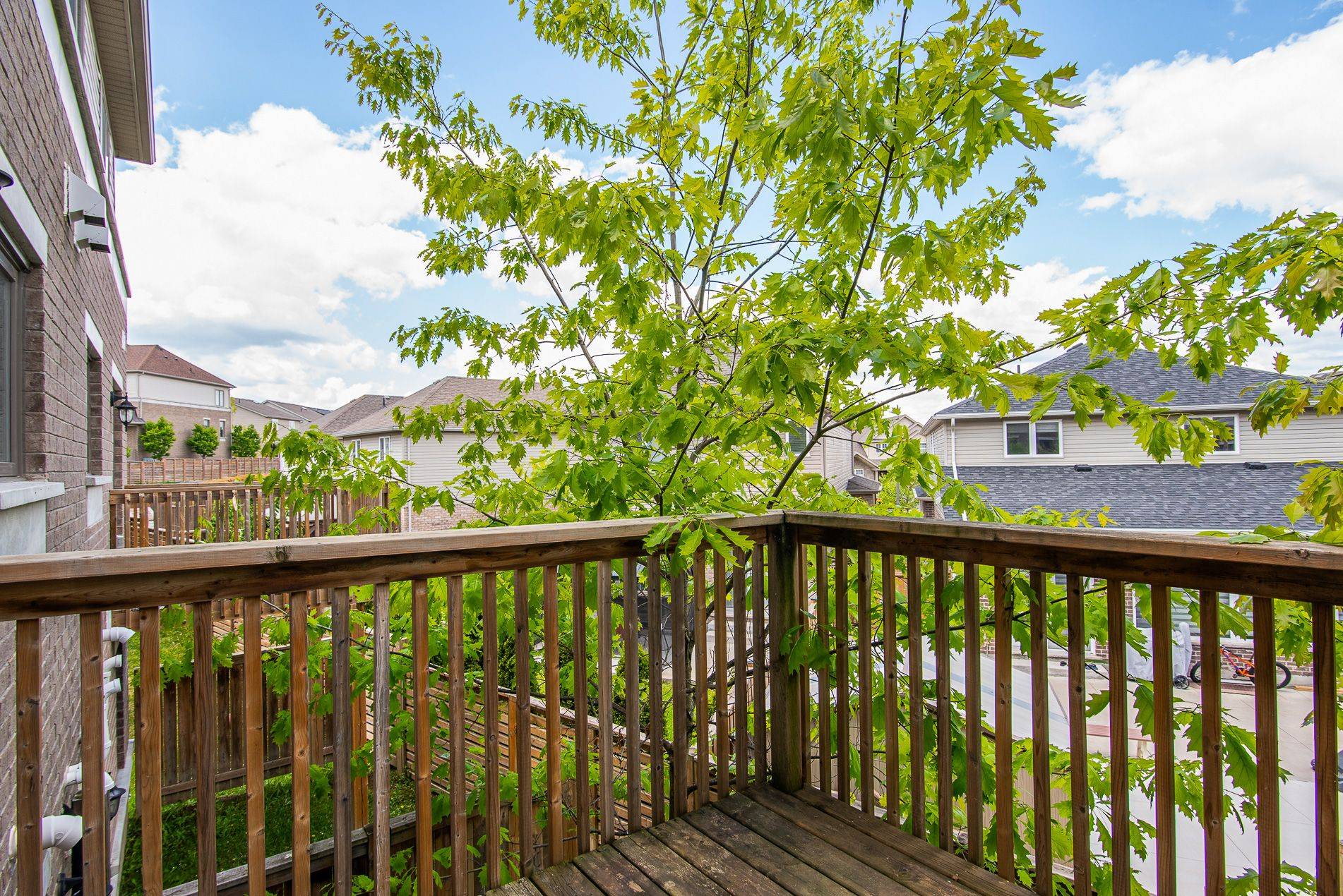 Kitchener, ON N2A 0J3,70 Willowrun DR #J-3