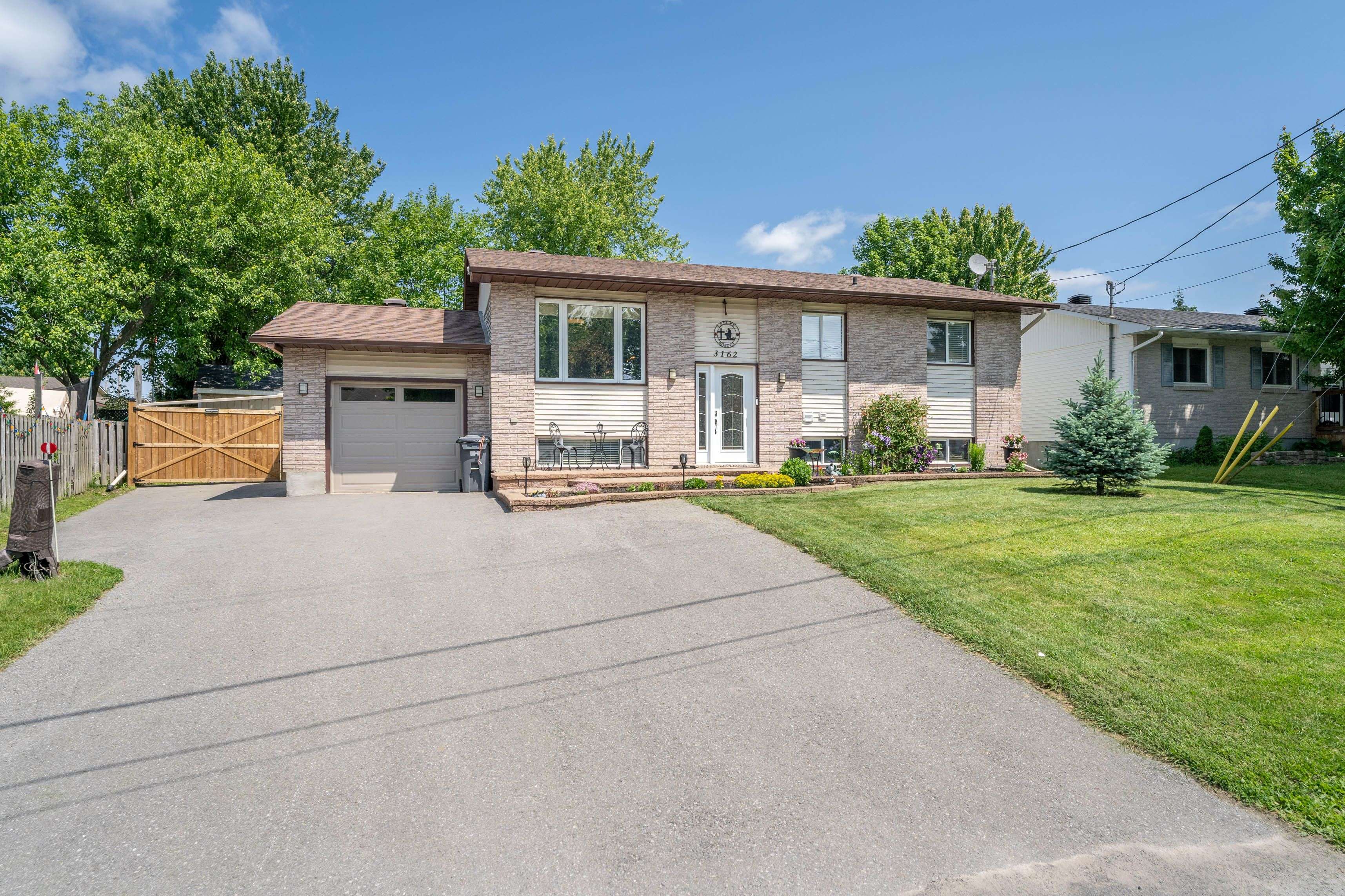 3162 Lemay CIR S, Clarence-rockland, ON K4K 1A5