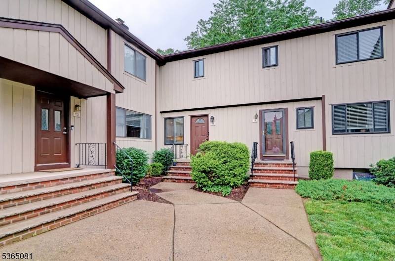 38 Park St #E, Florham Park Boro, NJ 07932