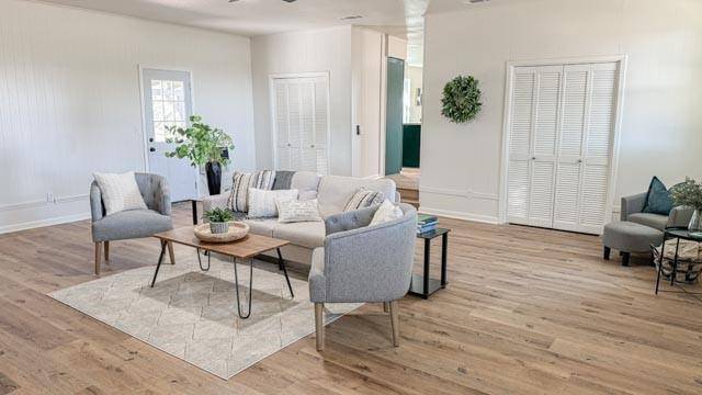 Sumner, TX 75486,5134 Farm Road 2352