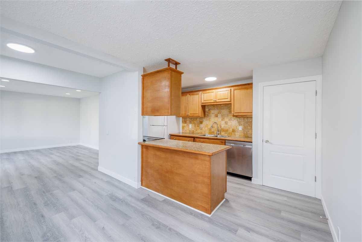 Calgary, AB T3J 1J3,44 Falton CT Northeast