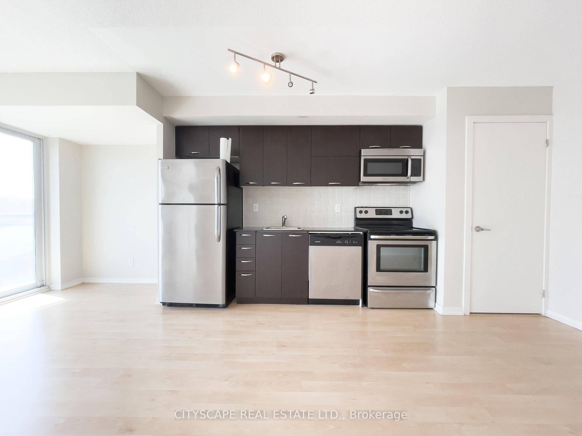 Toronto C01, ON M6K 0A4,38 Joe Shuster WAY #1403