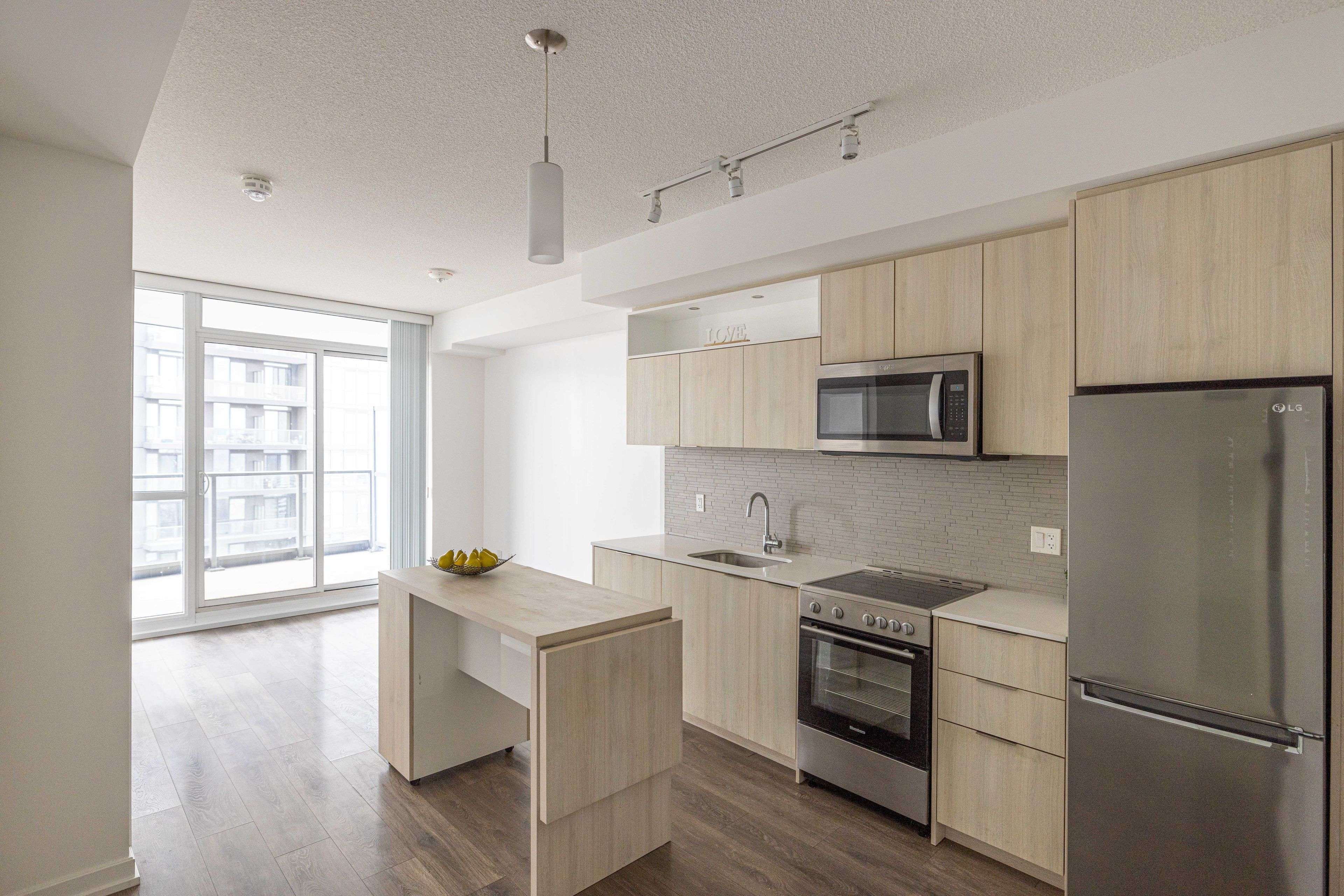 Toronto C15, ON M2J 0E3,50 Forest Manor RD #2011