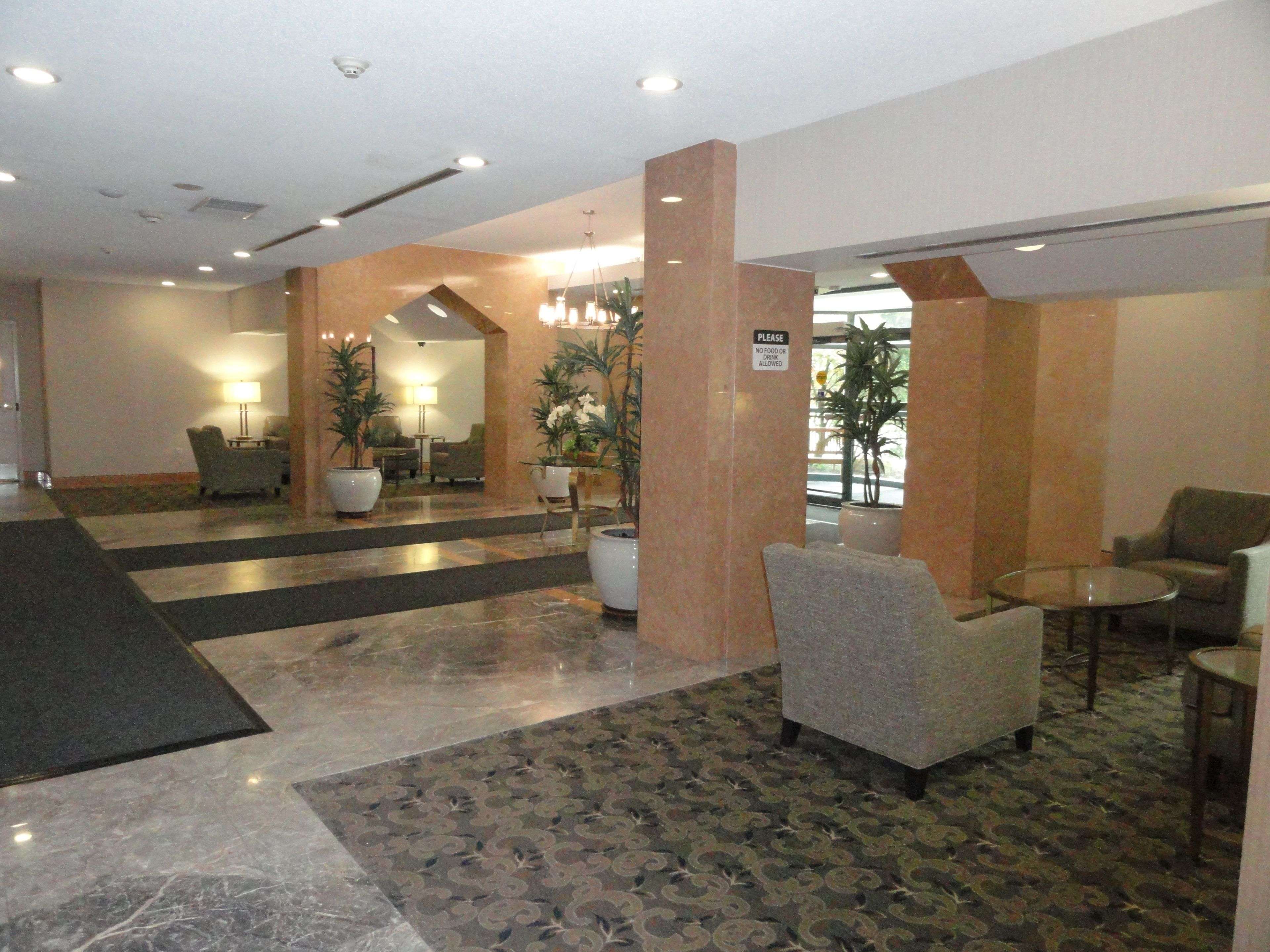 Mississauga, ON L5L 5P9,2177 Burnhamthorpe RD W ##909