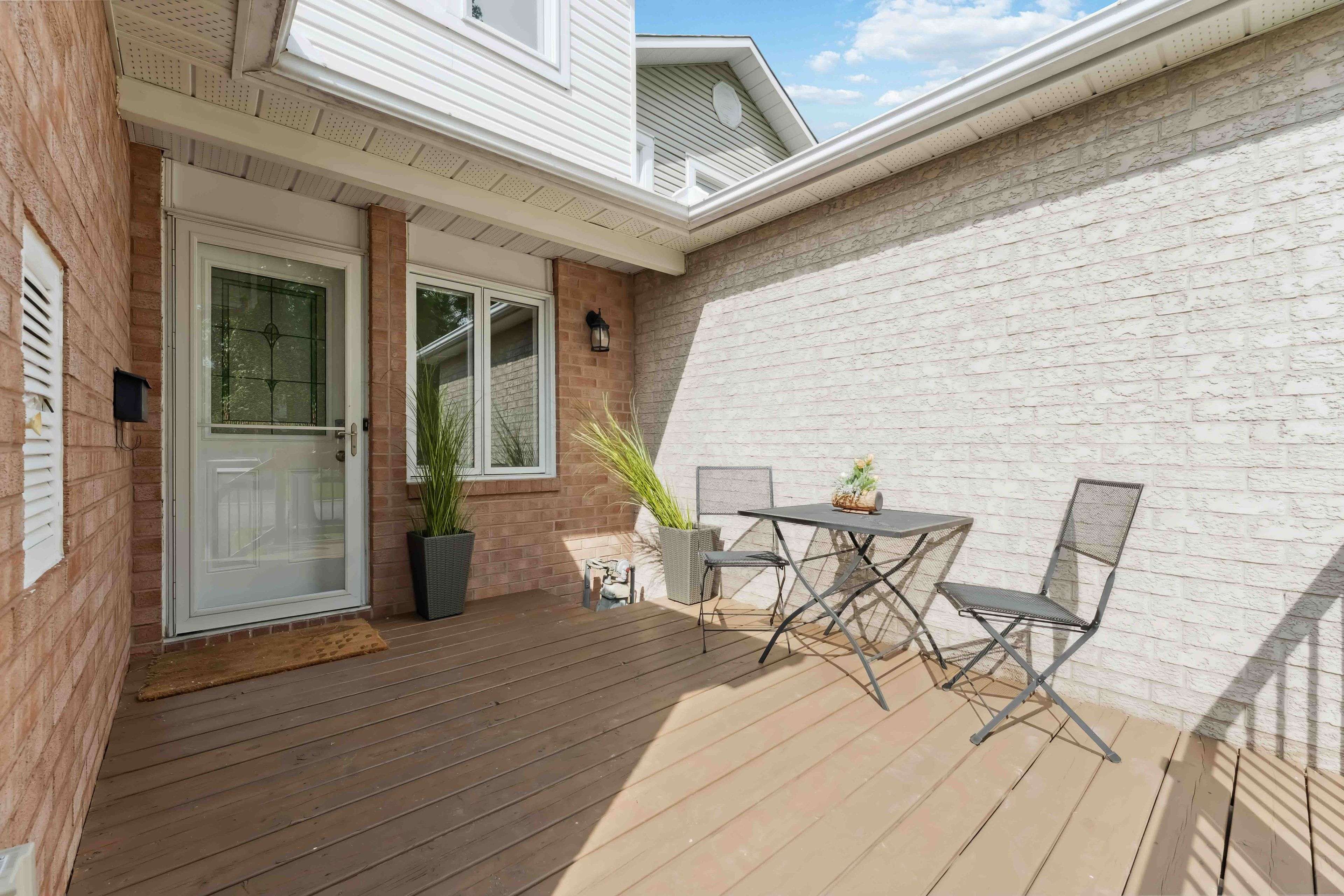 Kanata, ON K2K 2S4,53 Kimbolton CRES