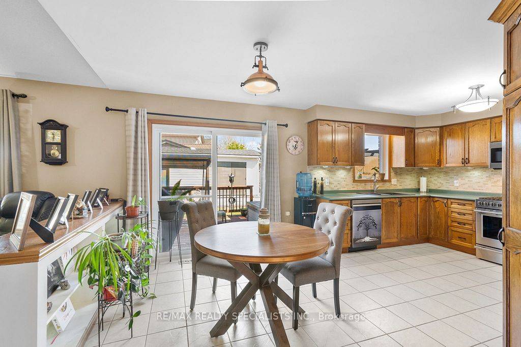 Haldimand, ON N3W 2M4,13 Scottswood LN
