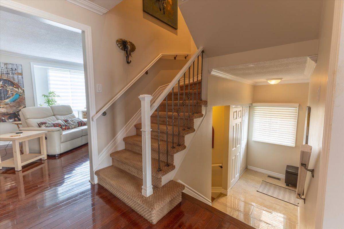 Hunt Club - Windsor Park Village And Area, ON K1V 9X7,3065 UPLANDS DR
