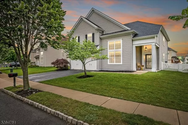 21 Dahlia Ct, Piscataway Twp., NJ 08854