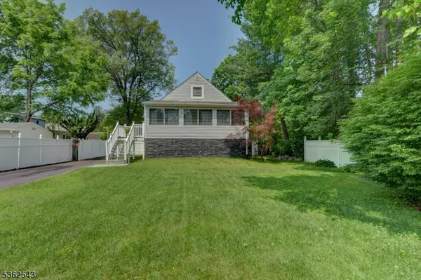 Wanaque Boro, NJ 07420,21 Bartholdi Ave