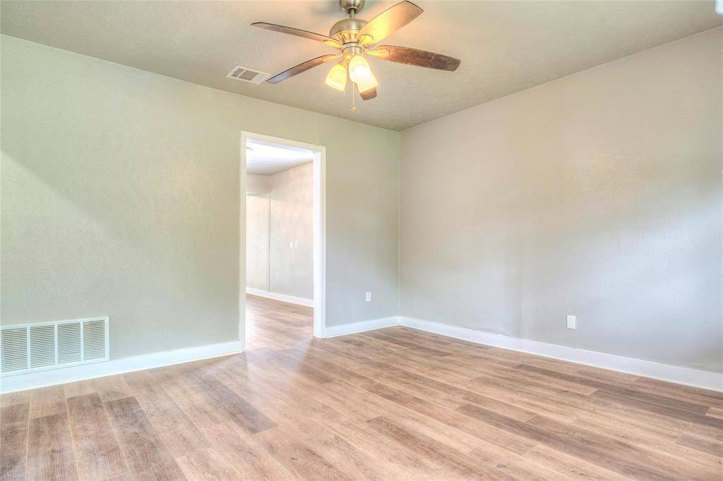 Mesquite, TX 75149,509 Walnut Drive