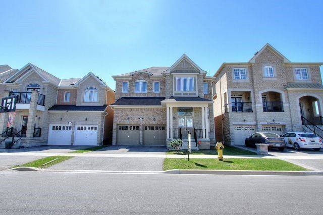 11 Brider CRES, Ajax, ON L1Z 0M3
