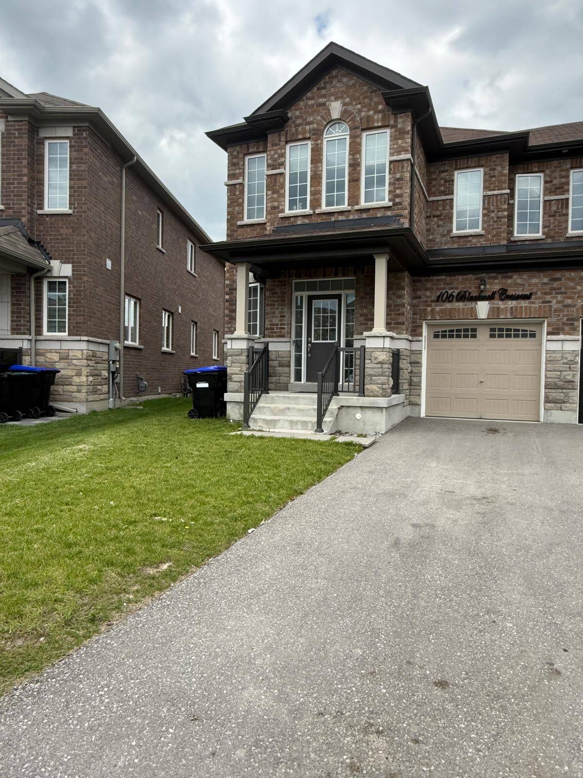 Bradford West Gwillimbury, ON L3Z 4L4,106 Blackwell CRES